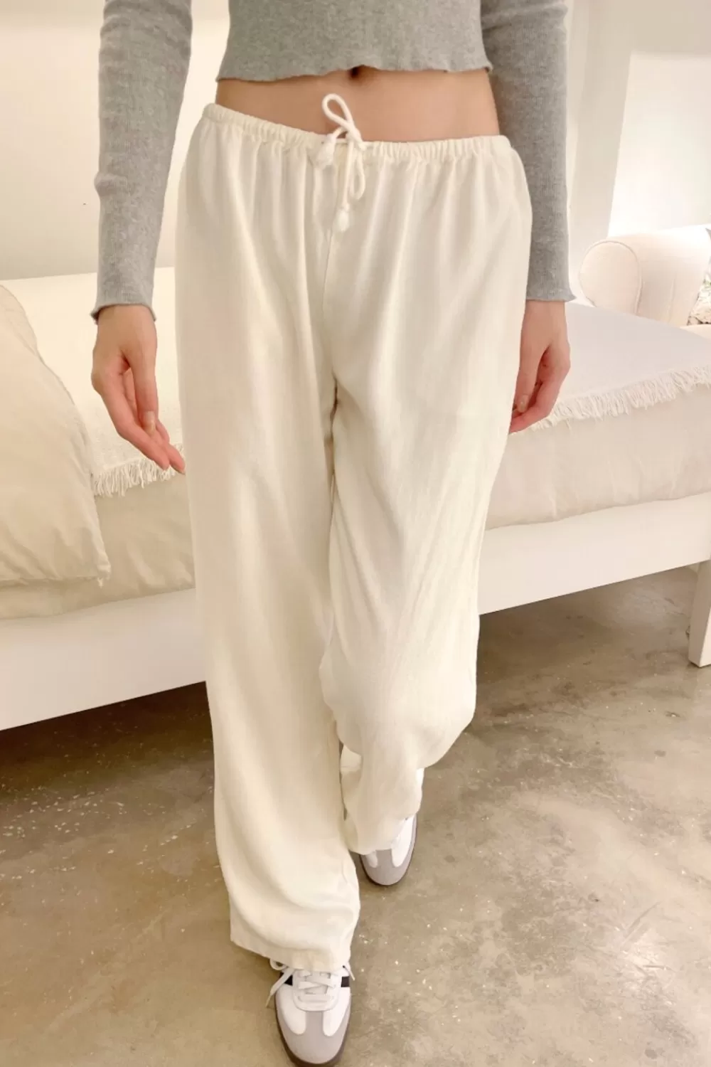 Brandy Melville Anastasia Linen Pants