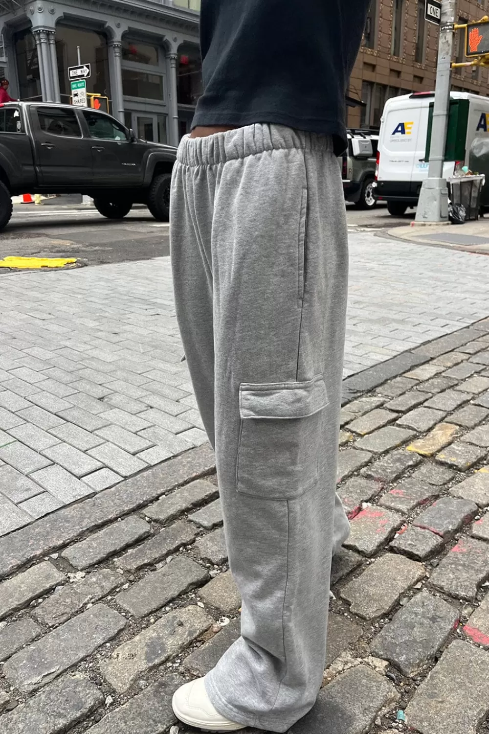 Brandy Melville Anastasia Soft Pocket Sweatpants