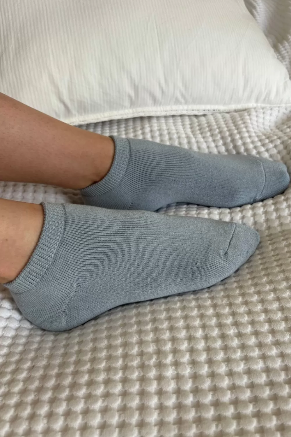 Brandy Melville Basic Ankle Socks