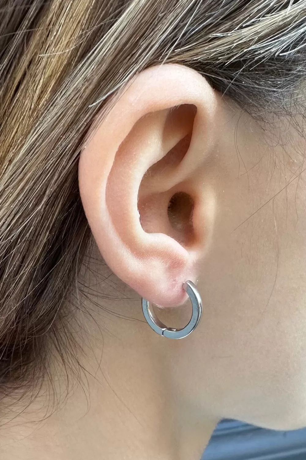 Brandy Melville Basic Hoop Earrings