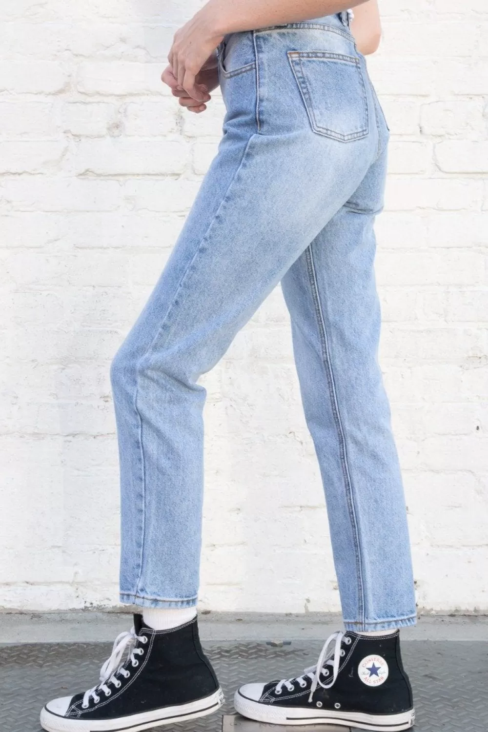 Brandy Melville Jane Light Wash Jeans