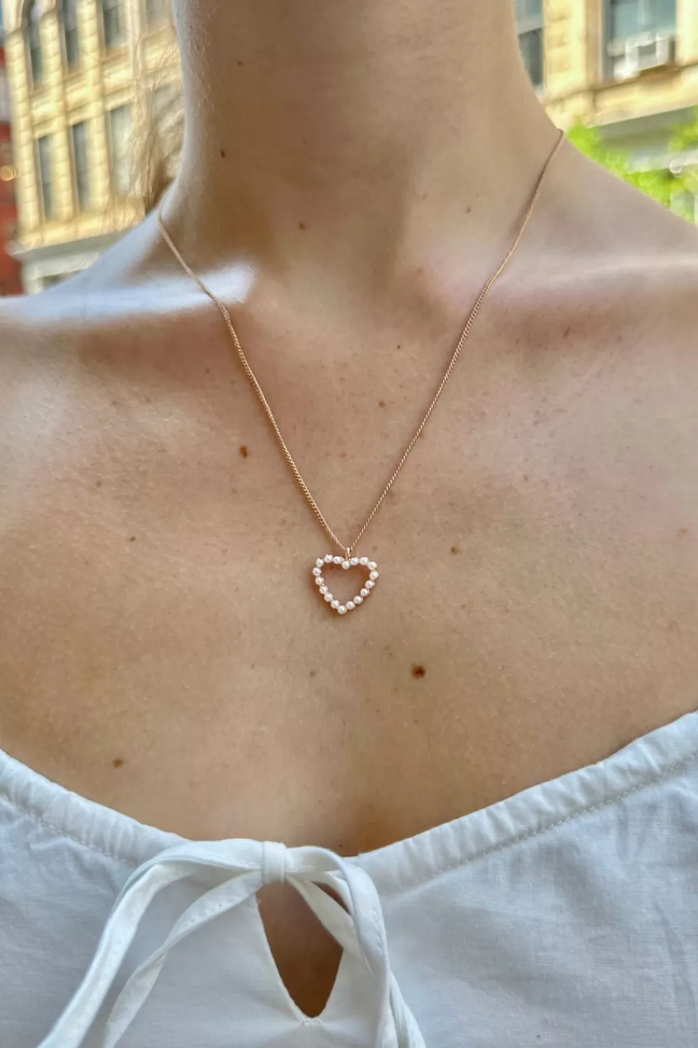 Brandy Melville Pearl Heart Hecklace