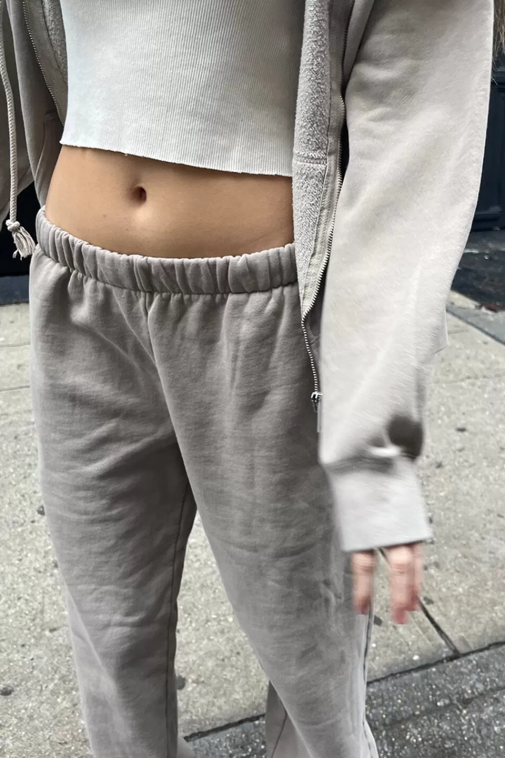 Brandy Melville Rosa Sweatpants