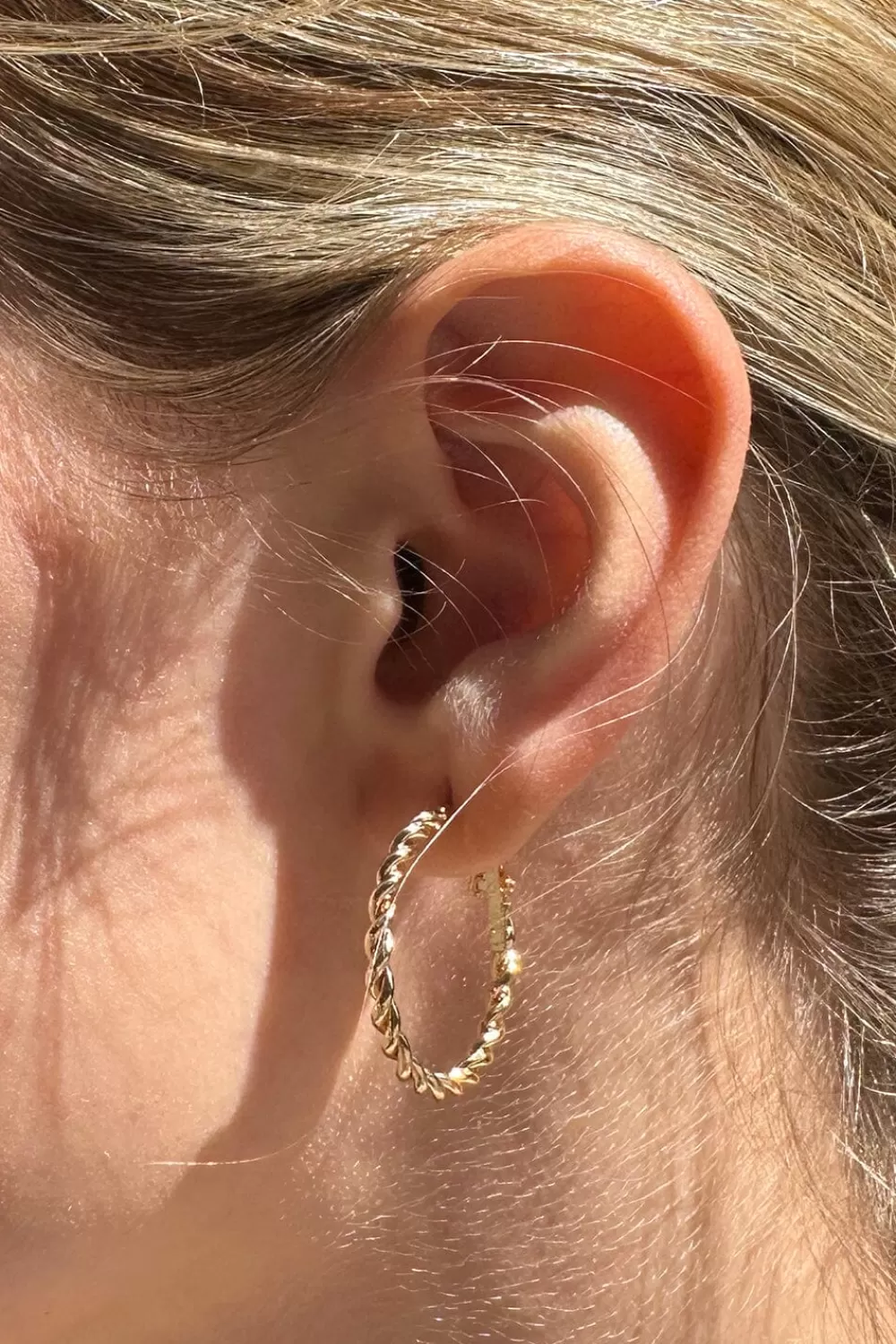 Brandy Melville Twisted Hoop Earrings